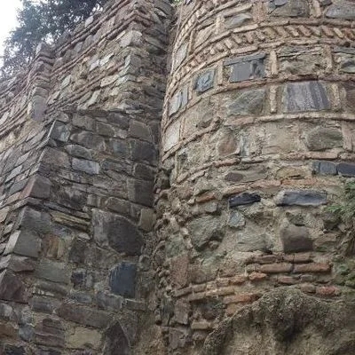HrNadel